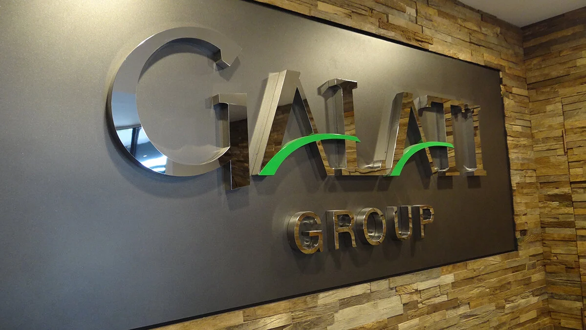 Huruf timbul stainless